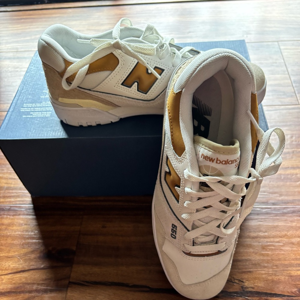 New Balance Women's Cream and White Trainers Used in excellent condition - Picture 4 of 8